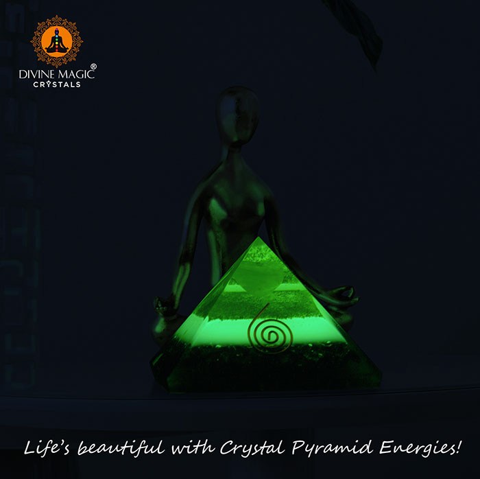 Garnet Crystal Pyramid Natural Garnet Pyramid Healing Pyramid Crystals –  DaVoice